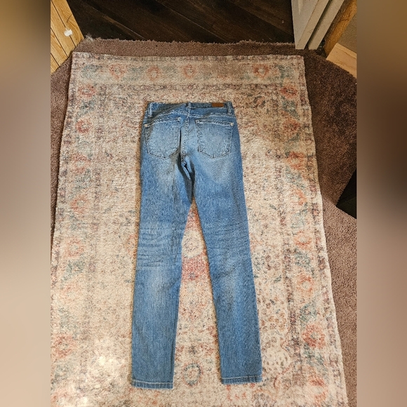 Judy Blue Distressed Blue Denim Jeans. Size 5/27 skinny - Picture 6 of 10